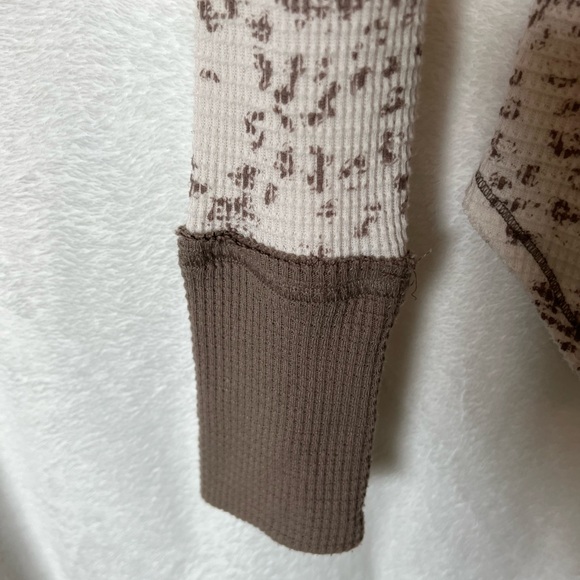 We the Free People Davis Thermal Long John Cream Taupe Leopard top Large - Picture 5 of 8